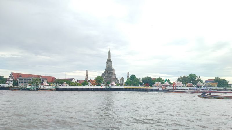 Bangkok Chao Phraya & Wat Arun 3-Hour Tour with Longtail Boat - Returning by the Chao Phraya to Wat Arun