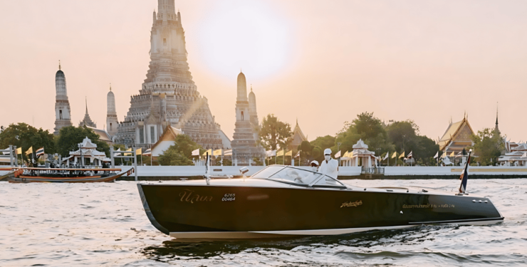 Bangkok: Chaophraya River Private Hacker Craft Boat Cruise - Luxurious Experience Features