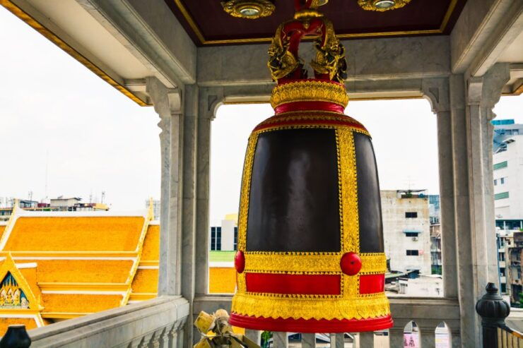 Bangkok: Chinatown and Wat Traimit Self-Guided Walking Tour - Tour Experience