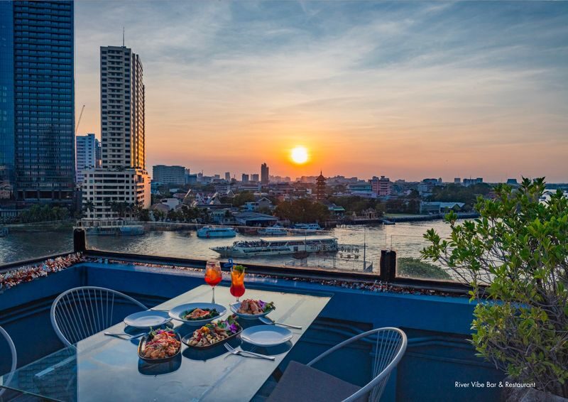 Bangkok Chinatown Evening Foodie Walking Tour by MyProGuide - Who will get the most from this walk