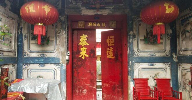 Bangkok: Chinatown Guided Tour - Exploring Temples and Landmarks in the Area