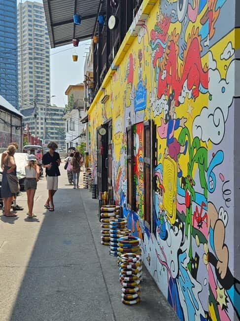 Bangkok: Chinatown Tour with Street Art, Sky Bar & Food - Who Will Love This Tour?