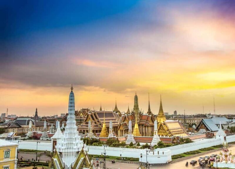 Bangkok: City Highlights Private Tour with Photographer - Authentic Insights from Reviews