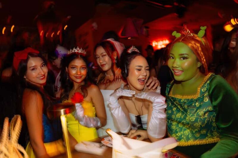 Bangkok Club Crawl: Explore, Connect & Party Worldwide - An In-Depth Look at the Bangkok Club Crawl