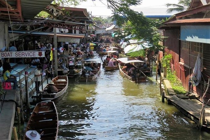 BANGKOK: Damnern Saduak Floating Market, Thai House - Traditional Thai House