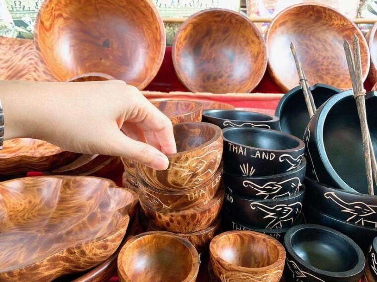 Bangkok: Damnoen Saduak Adventure & Maeklong Railway Market - Inclusions and Exclusions