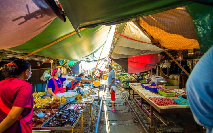 Bangkok: Damnoen Saduak and Maeklong Railway Market Bus Tour - Booking Information