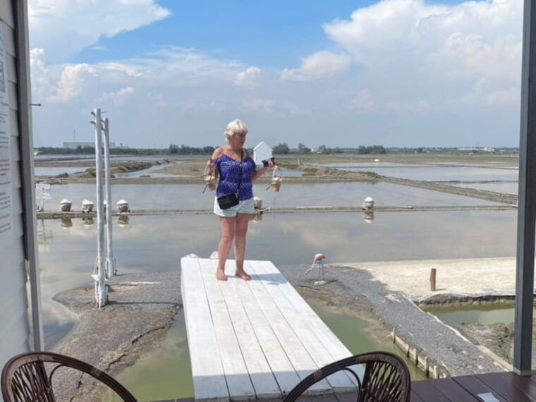 Bangkok: Damnoen Saduak Floating & Train Market Private Tour - Inclusions
