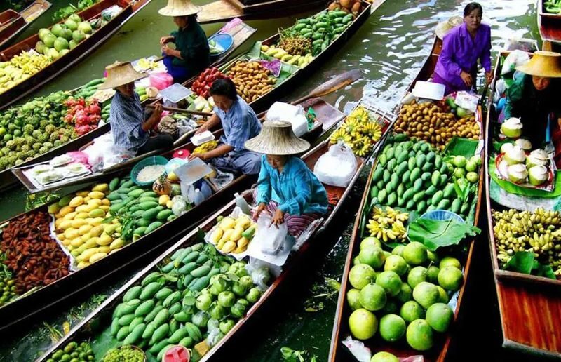 Bangkok Damnoen Saduak & Maeklong Full-Day Tour with Cafe Visit - Damnoen Saduak is the floating-market stop