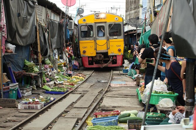 Bangkok: Damnoen Saduak Market and Maeklong Railway Market - Pickup Points