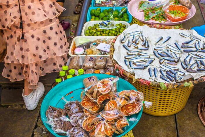 Bangkok: Damnoen Saduak Market and Maeklong Railway Market - Frequently Asked Questions