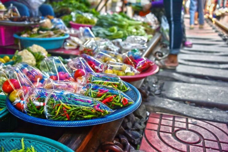 Bangkok: Damnoen Saduak Market and Maeklong Railway Market - Exploring Maeklong Railway Market