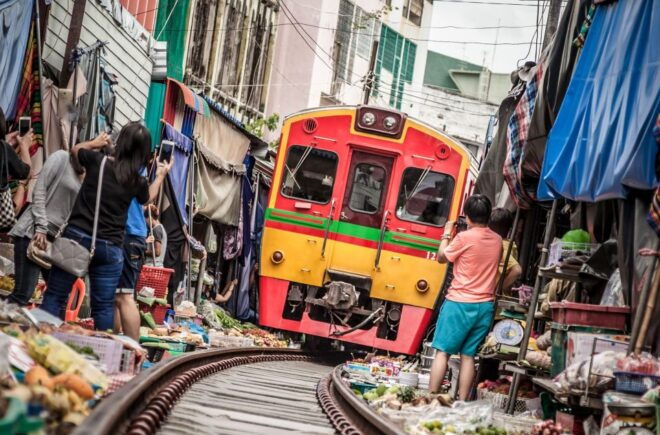 Bangkok: Damnoen Saduak, Train Market & Mahanakhon Day Trip - Additional Information