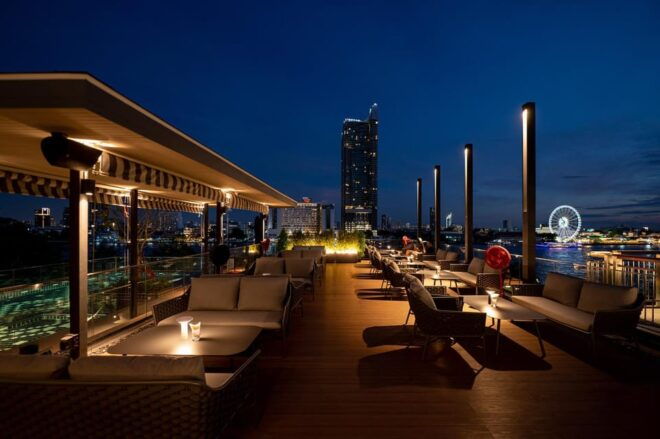Bangkok: Dark Waters Rooftop Bar at Ten Six Hundred - Atmosphere and Entertainment