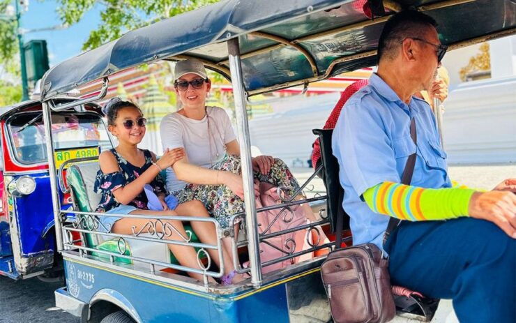 Bangkok Day Tour: Food, Temple & Tuk-Tuk - Tour Overview