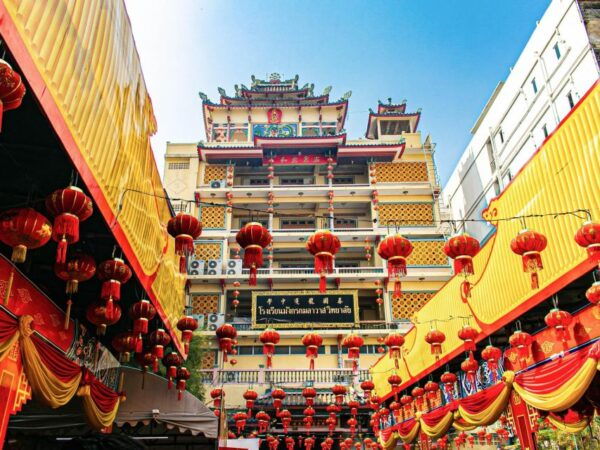 Bangkok: Discover the Secrets of Chinatown - Exploring the Narrow Walkways of Chinatown