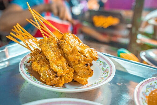 Bangkok Evening Food Tour by Tuktuk - Transportation and Group Size