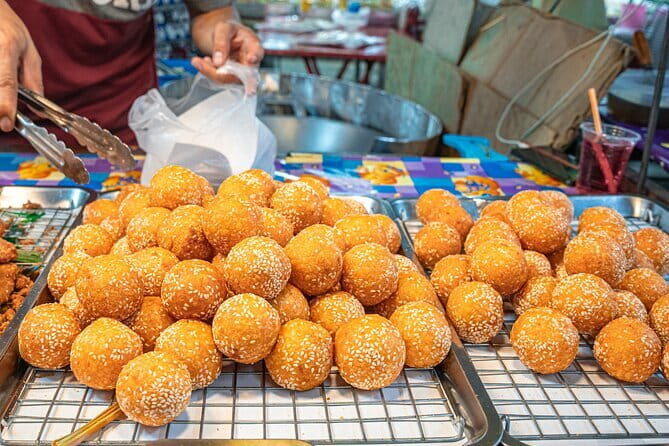 Bangkok Evening Food Tour by Tuktuk - Who Should Consider This Tour?
