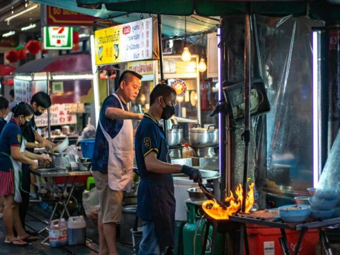 Bangkok: Evening Tour With Wat Arun, Wat Pho & Tuk Tuk Ride - Exploring Maha Rat Road and The Grand Palace