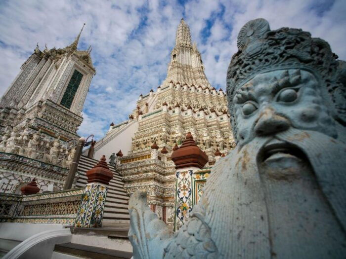 Bangkok: Evening Tour With Wat Arun, Wat Pho & Tuk Tuk Ride - Frequently Asked Questions