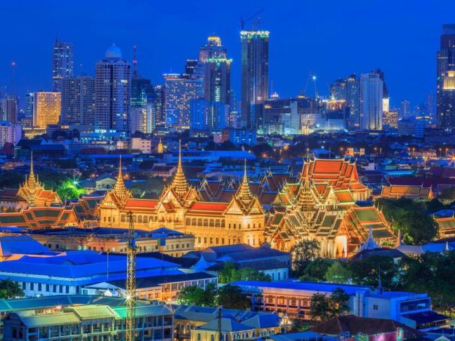 Bangkok: Evening Tour With Wat Arun, Wat Pho & Tuk Tuk Ride - Booking and Availability