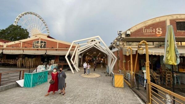 Bangkok: Experience the Magnificent Chao Phraya Dinner Cruise - The Sum Up