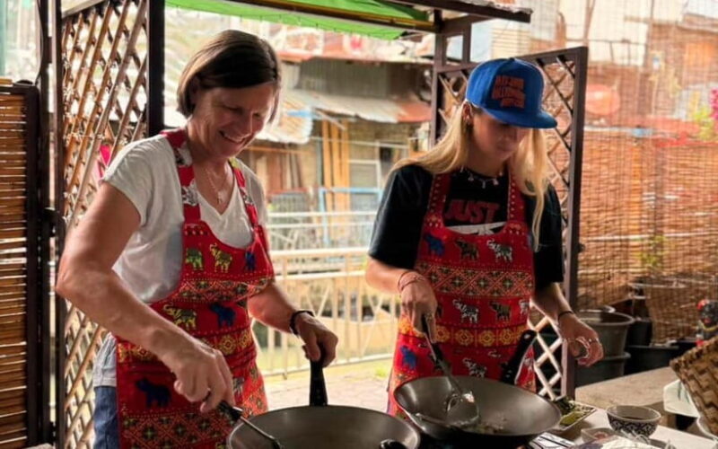 Bangkok: Favourite Thai Flavors Cooking Class by Smart Cook - The Value of the Price