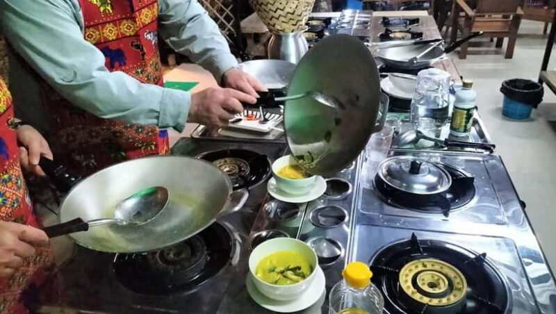 Bangkok: Favourite Thai Flavors Cooking Class by Smart Cook - Authenticity and Reviewer Insights
