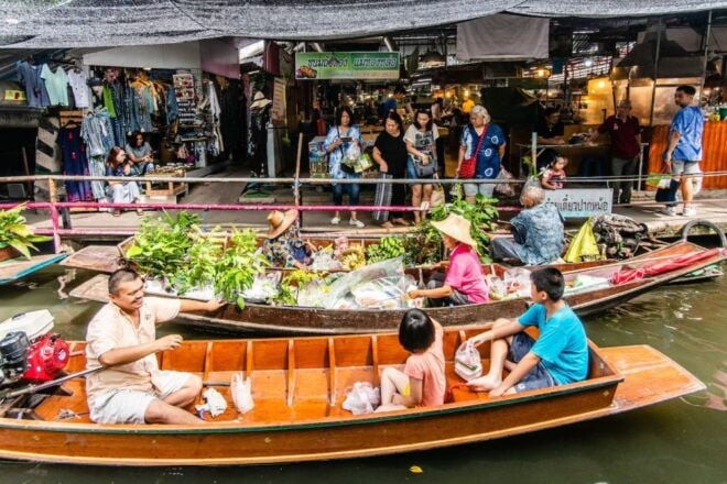 Bangkok Floating Market & Boat Ride to an Orchid Farm - Visit to Wat Saphan