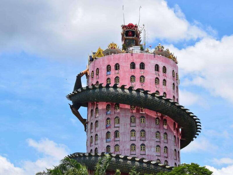 Bangkok: Floating Market, Dragon Temple, Na Satta Museum - Itinerary Highlights