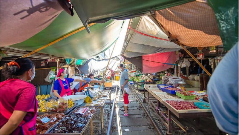 Bangkok: Floating Market, Phra Pathom Pagoda & Cafes Tour - Practical Aspects and Overall Value  