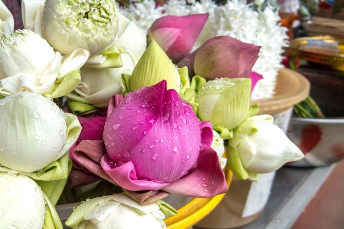 Bangkok Floating Markets and Boat Tour - Local Cuisine and Food Vendors