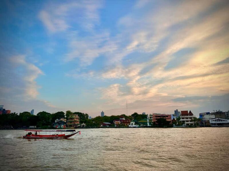 Bangkok: Flower Market, Heritage Short Tour with Thai Buffet - Discover Bangkok’s Hidden Gems: Flower Market, Heritage Short Tour with Thai Buffet