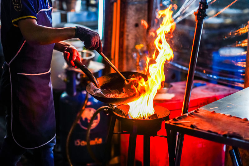 Bangkok Foodie Night Tuk Tuk Tour in Chinatown - Should you book the Bangkok Foodie Night Tuk Tuk Tour?