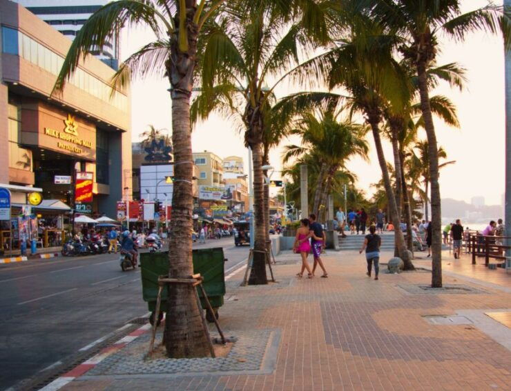Bangkok: Full-Day Guided Tour to Koh Lan Island & Pattaya - Tour Overview