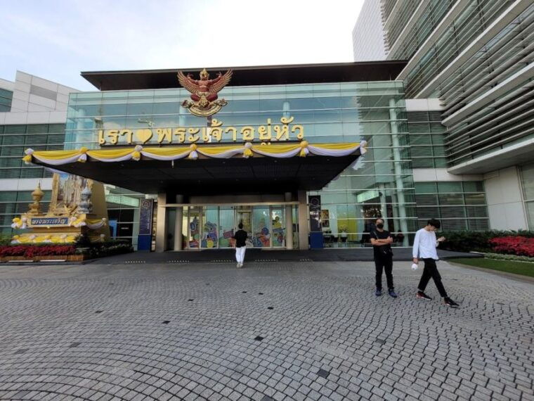 Bangkok: Full Day Tour With Experienced Guide - Private - Wat Pho Visit