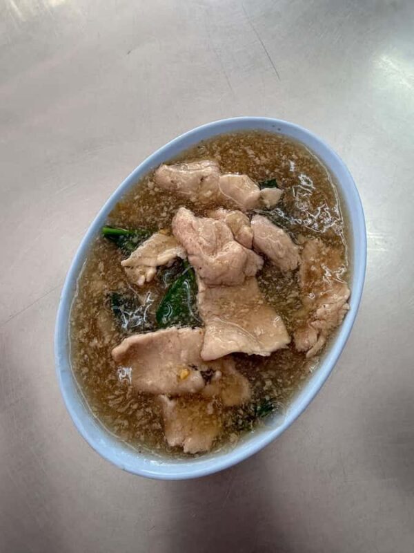 Bangkok: Giant Swing Street Food Tour with 15+ Local Dishes - Practical Details & Considerations