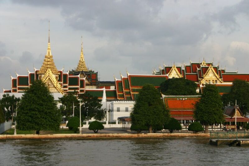 Bangkok: Grand palace and Iconic temple Half-Day Private - A Closer Look at the Tour