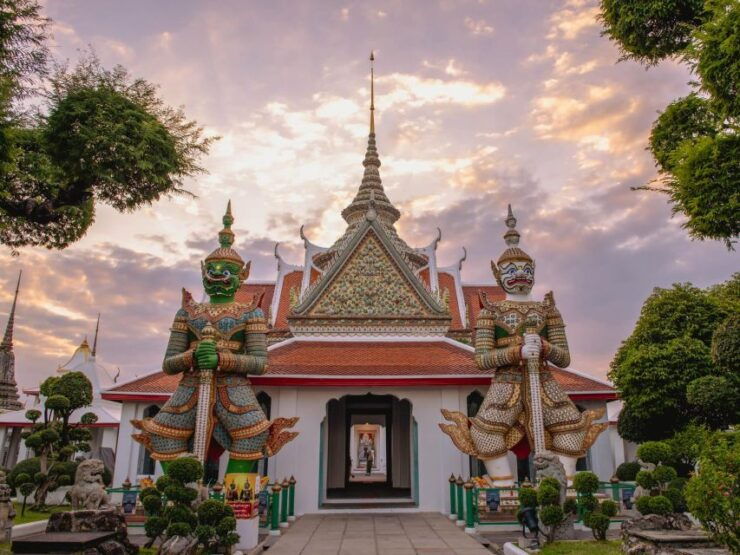 Bangkok: Grand Palace and Wat Arun Guided Walking Tour - Tour Details