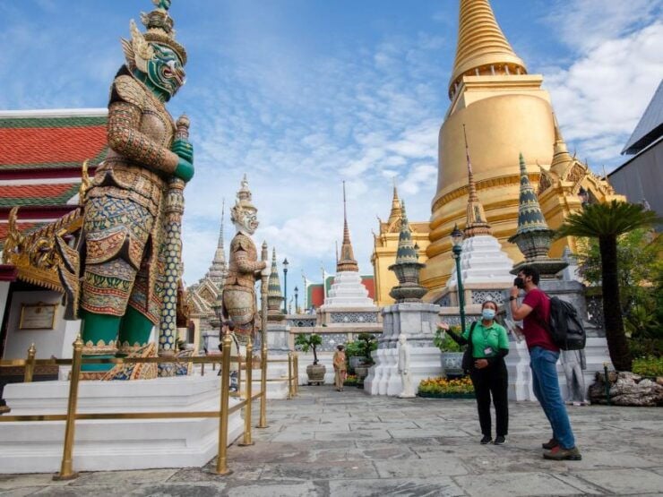Bangkok: Grand Palace and Wat Arun Guided Walking Tour - Highlights