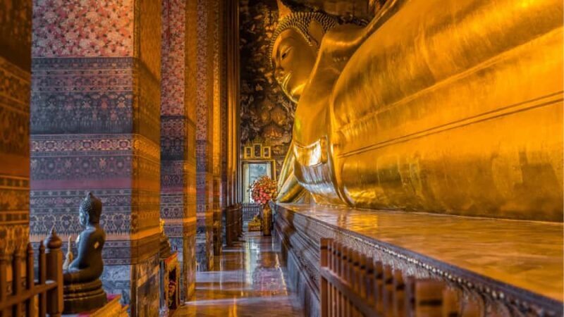 Bangkok: Grand Palace and Wat Pho Tour with Dinner & Show - Who Would Love This Tour?