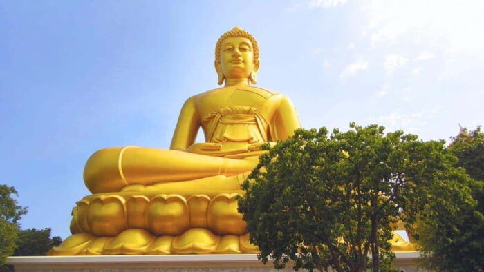 Bangkok: Grand Palace, Wat Arun & Giant Buddha Iconic Tour - Frequently Asked Questions