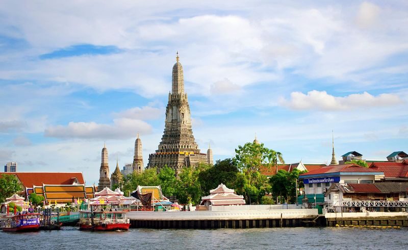 Bangkok Grand Palace Wat Arun Half-Day Guided Tour with Boat - Is US$36.15 good value?
