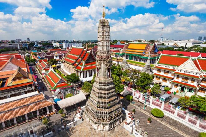 Bangkok: Grand Palace, Wat Pho, and Wat Arun Private Tour - Review Summary