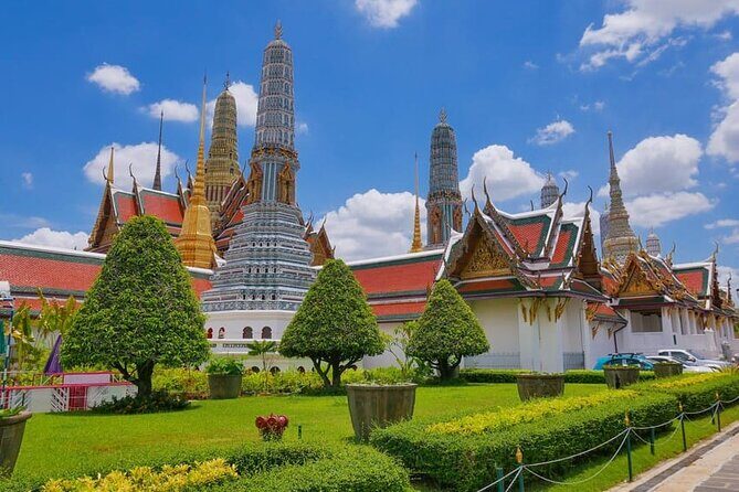 Bangkok Grand Palace Wat Pho Wat Arun and Local Tours - Transportation and Group Dynamics