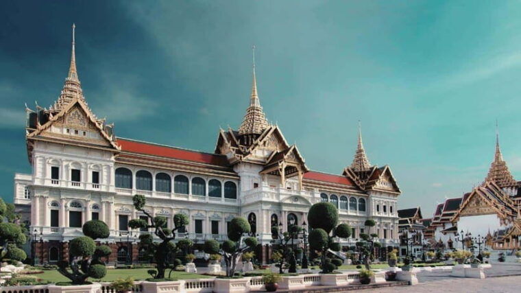 Bangkok: Grand Palace, Wat Phra Kaew, and Wat Trimit Tour - Inclusions