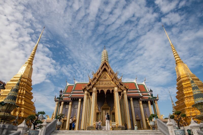 Bangkok Grand Palace & Wat Phra Kaew Guided Walking Tour - Should you book it?
