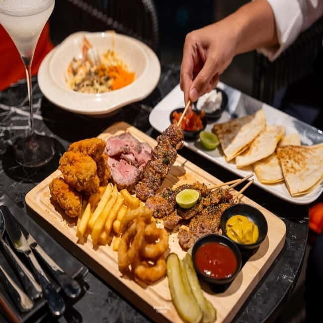 Bangkok: Gravity 87 Rooftop Lounge At Ramada Bangkok - What is Gravity 87 Rooftop Lounge?