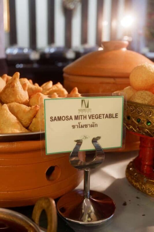 Bangkok: Halal Buffet at Sara Restaurant (Halal certified) - Who Is This Experience Best For?