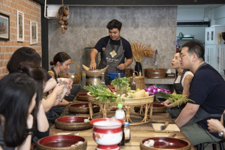 Bangkok: Hands-on Thai Cooking Class and Market Tour - Dietary Accommodations and Ingredient Sourcing